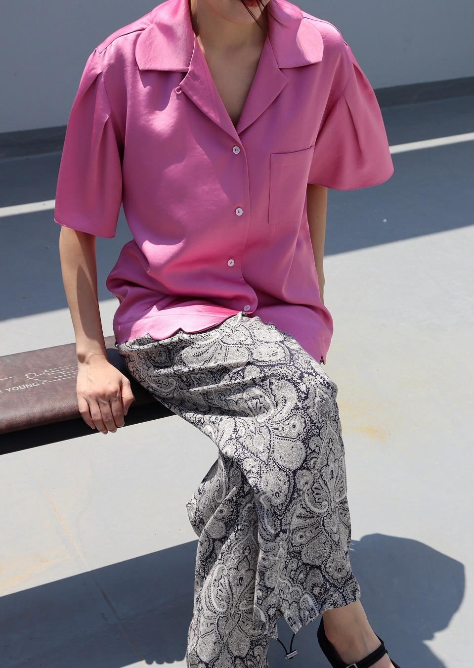 [SUMMER SALE 10% OFF] SCALLOP BLOUSE _ SATIN PINK